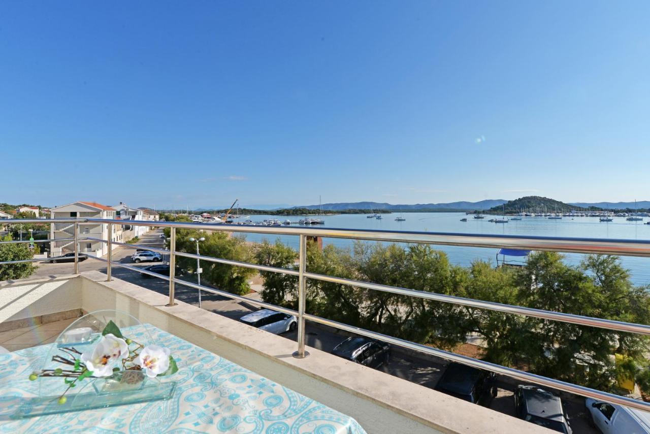 Apartman Rasip, Murter Exterior foto
