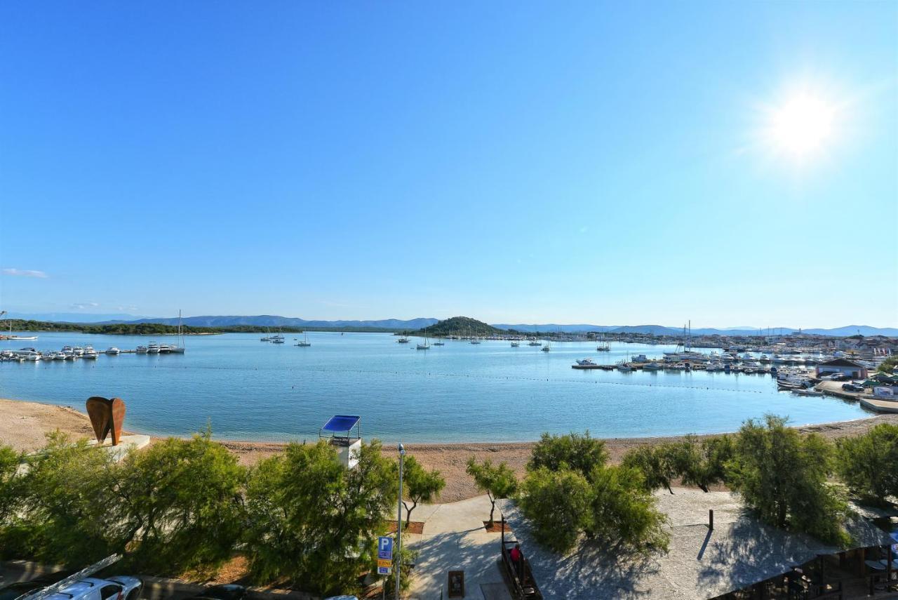 Apartman Rasip, Murter Exterior foto
