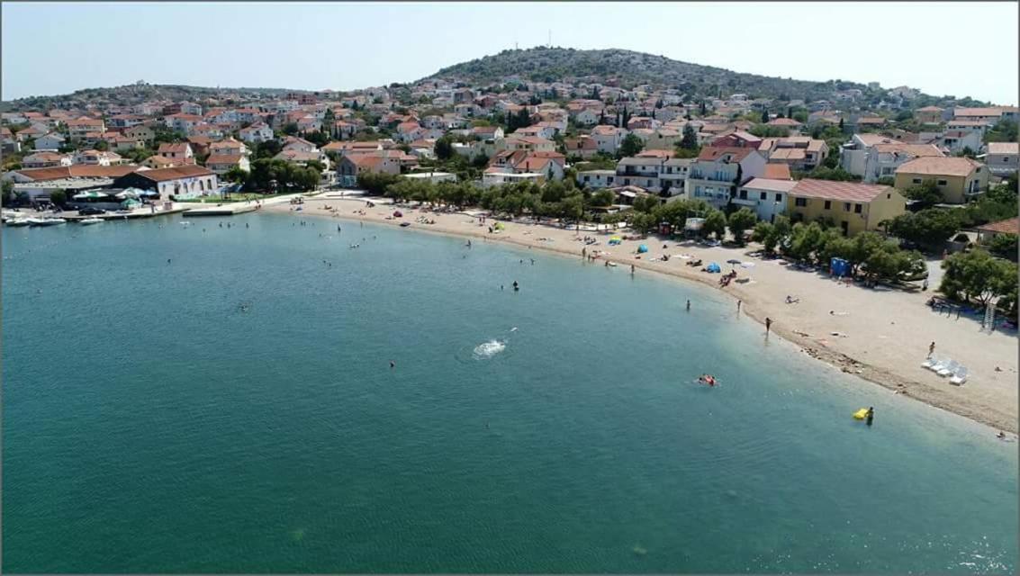 Apartman Rasip, Murter Exterior foto